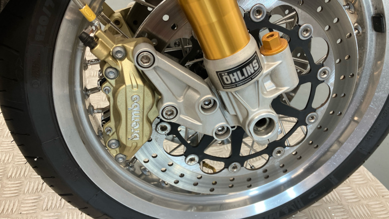 Norton Commando 961 SE